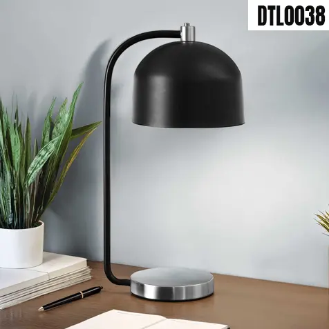 Axis 18″ Desk Lamp